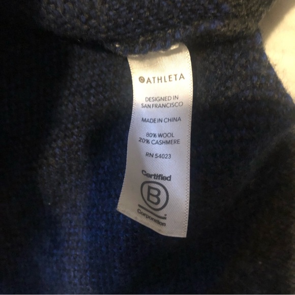 ❤️Athleta Wool Cashmere Crew Neck High Low Sweater Animal Print Grey Blue XS - Picture 8 of 8